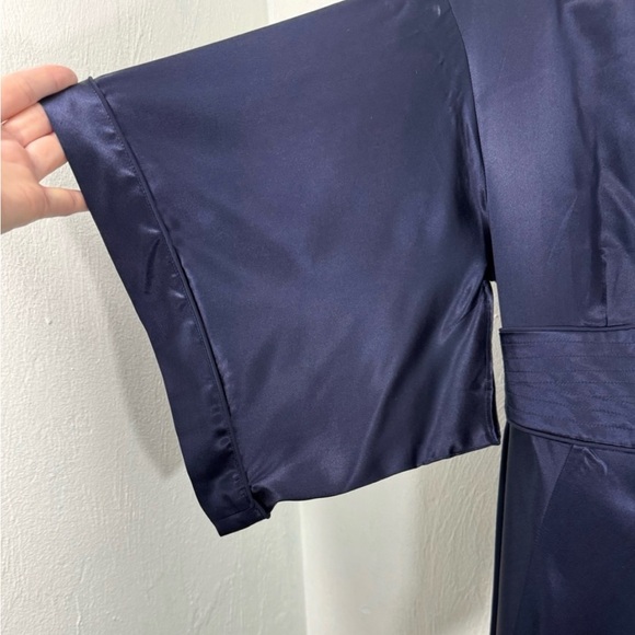 100% Silk Banana Republic-Navy Blue Y2K Kimono style maxi dress in Size 6 - Picture 7 of 9
